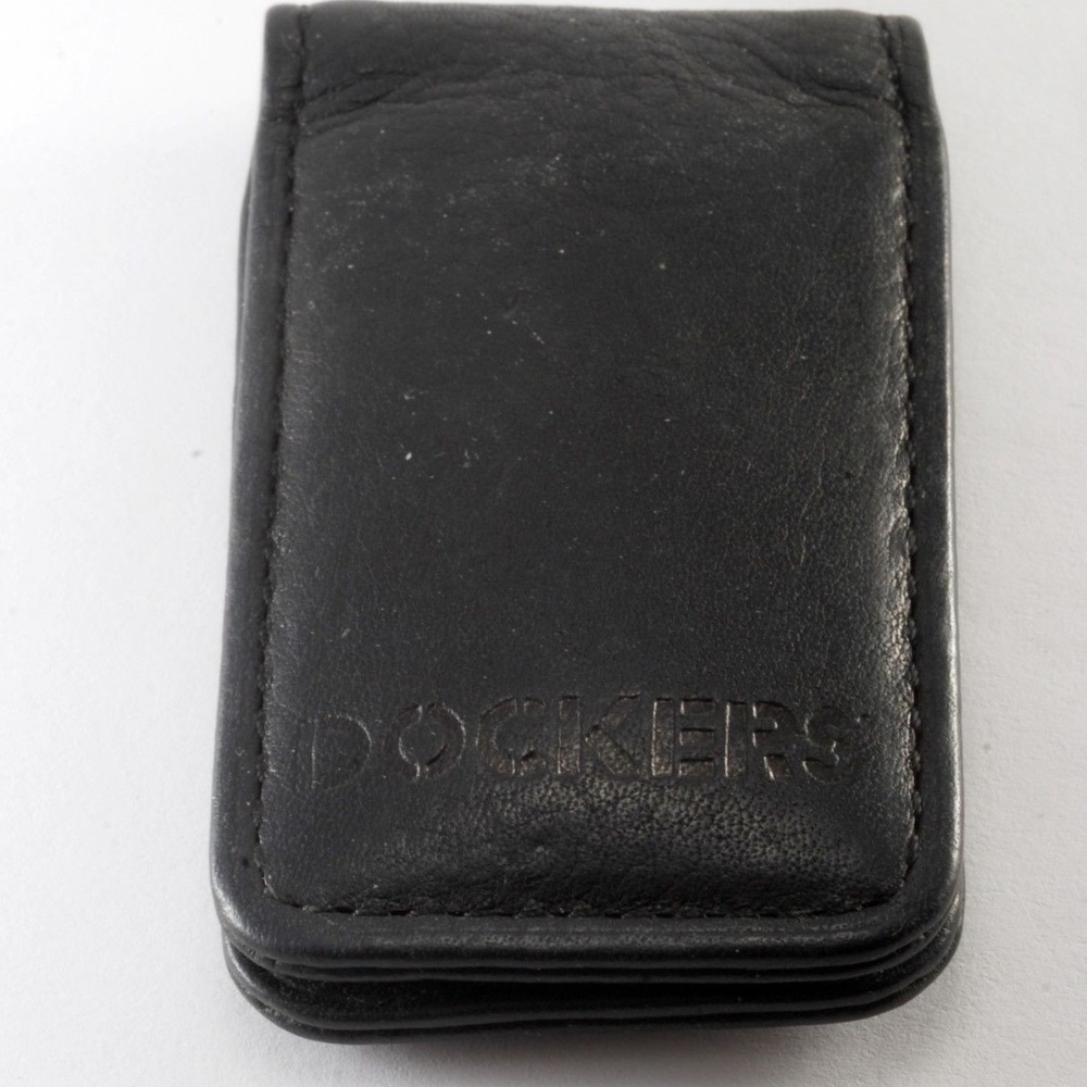 DOCKERS Black Leather Magnetic Money Clip  Signed